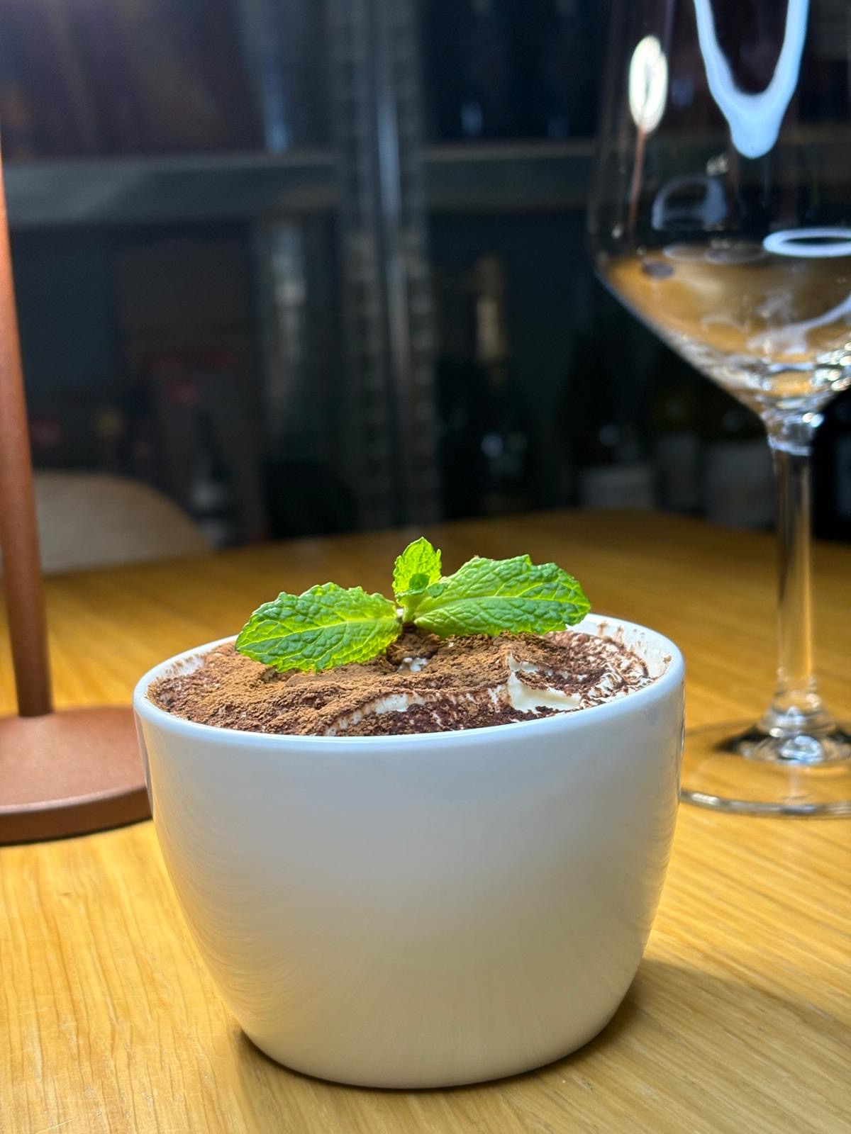 Wine tasting Warsaw – menu i przekąski winiarnia centrum